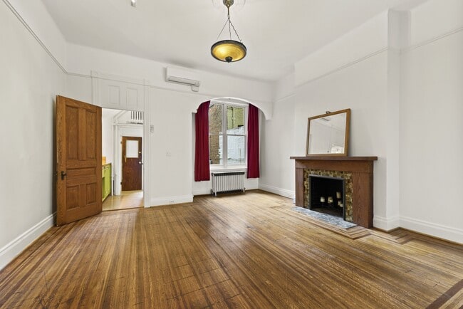 Building Photo - 1119 N Calvert St