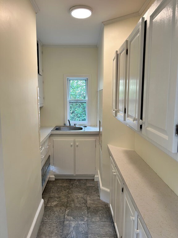 Building Photo - 16 Fletcher St