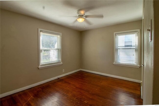 Building Photo - Adorable 2 bedroom home in Overland