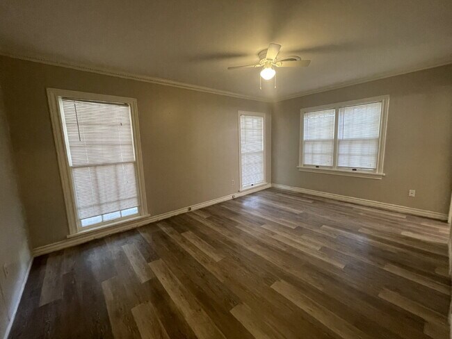 Building Photo - Pre-Leasing for Summer/Fall 2026 - Spacious Home Close to TTU!