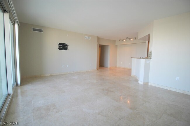 Building Photo - 2777 Paradise Rd