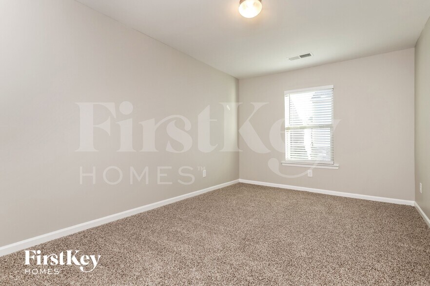 Building Photo - 1317 Bass Ln