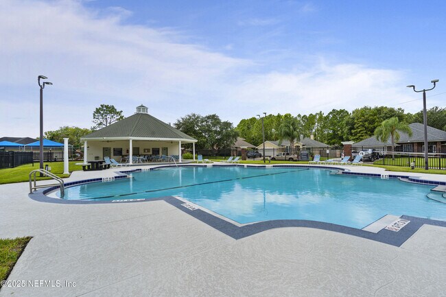 Building Photo - 12244 Lake Fern Dr