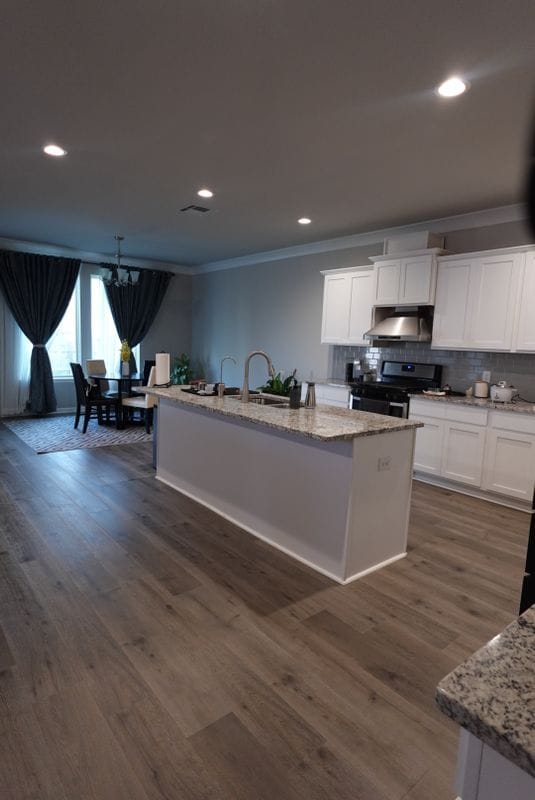 Building Photo - 401 Dua Ln