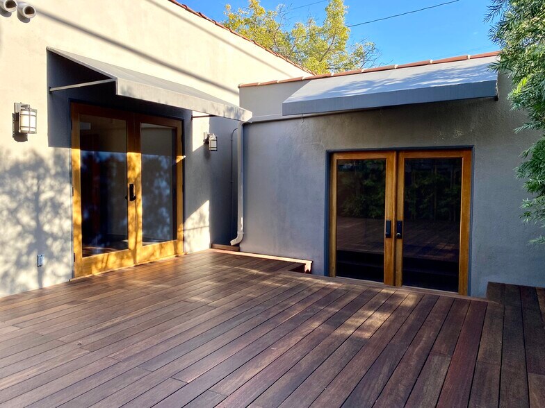 Building Photo - 3365 Tyburn St