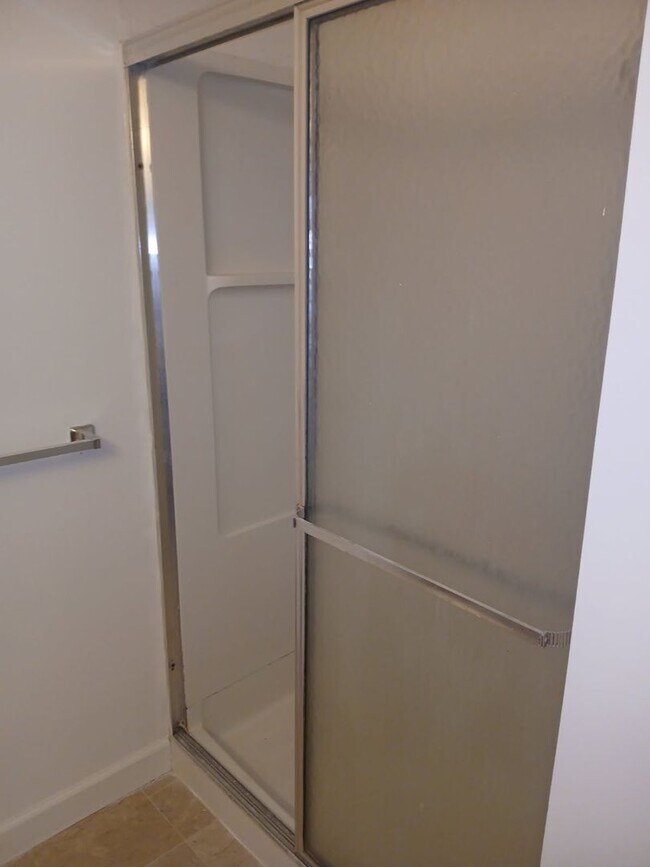 Building Photo - NORTH WALES 2BR WOOD HOLLOW CONDO AVAIL. IMMEDIATELY!