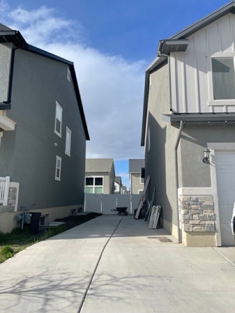 Building Photo - 3948 W 1700 N