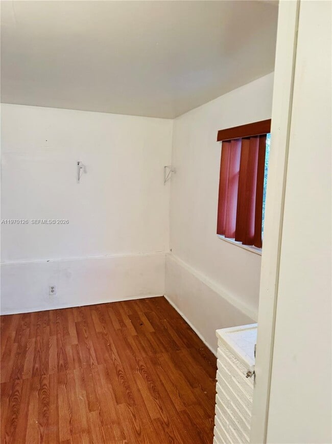 Building Photo - 2411 Rodman St