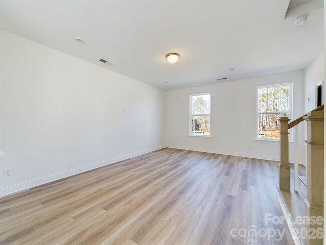 Building Photo - 15337 Ballancroft Pkwy