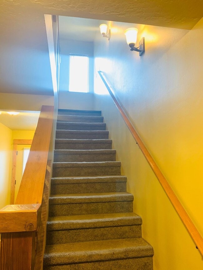 Building Photo - 4404 Deveraux Pl