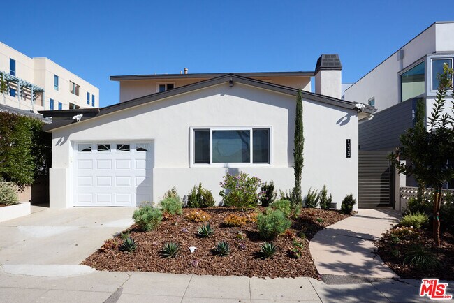 Building Photo - 1223 23rd St