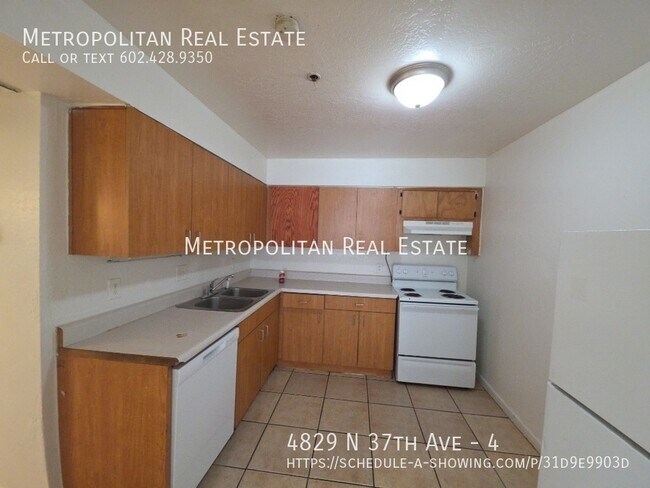 Building Photo - 4829 N 37th Ave