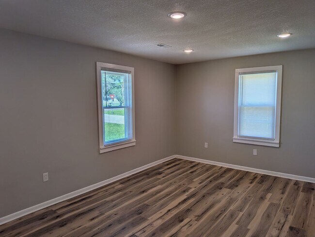 Building Photo - 4408 Rice Rd
