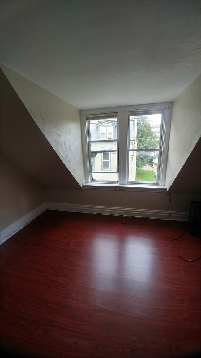 Building Photo - 1415 Sandusky St