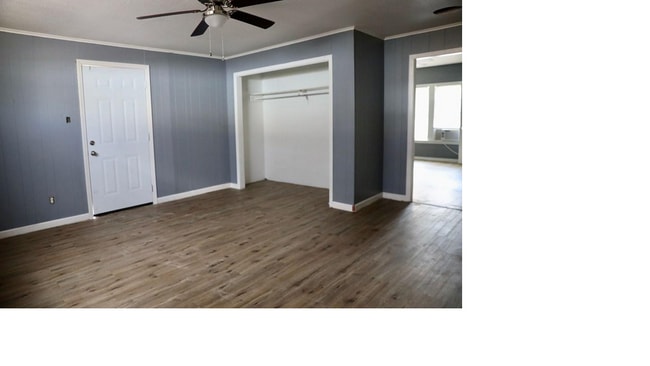 Building Photo - 1609 S Main St