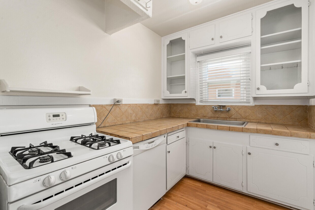 405 Solano Dr NE - 405 Solano Dr NE Albuquerque NM 87108 | Apartment Finder