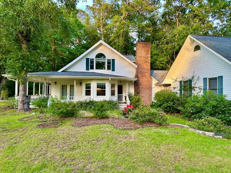 Primary Photo - 610 Holden Beach Rd SW