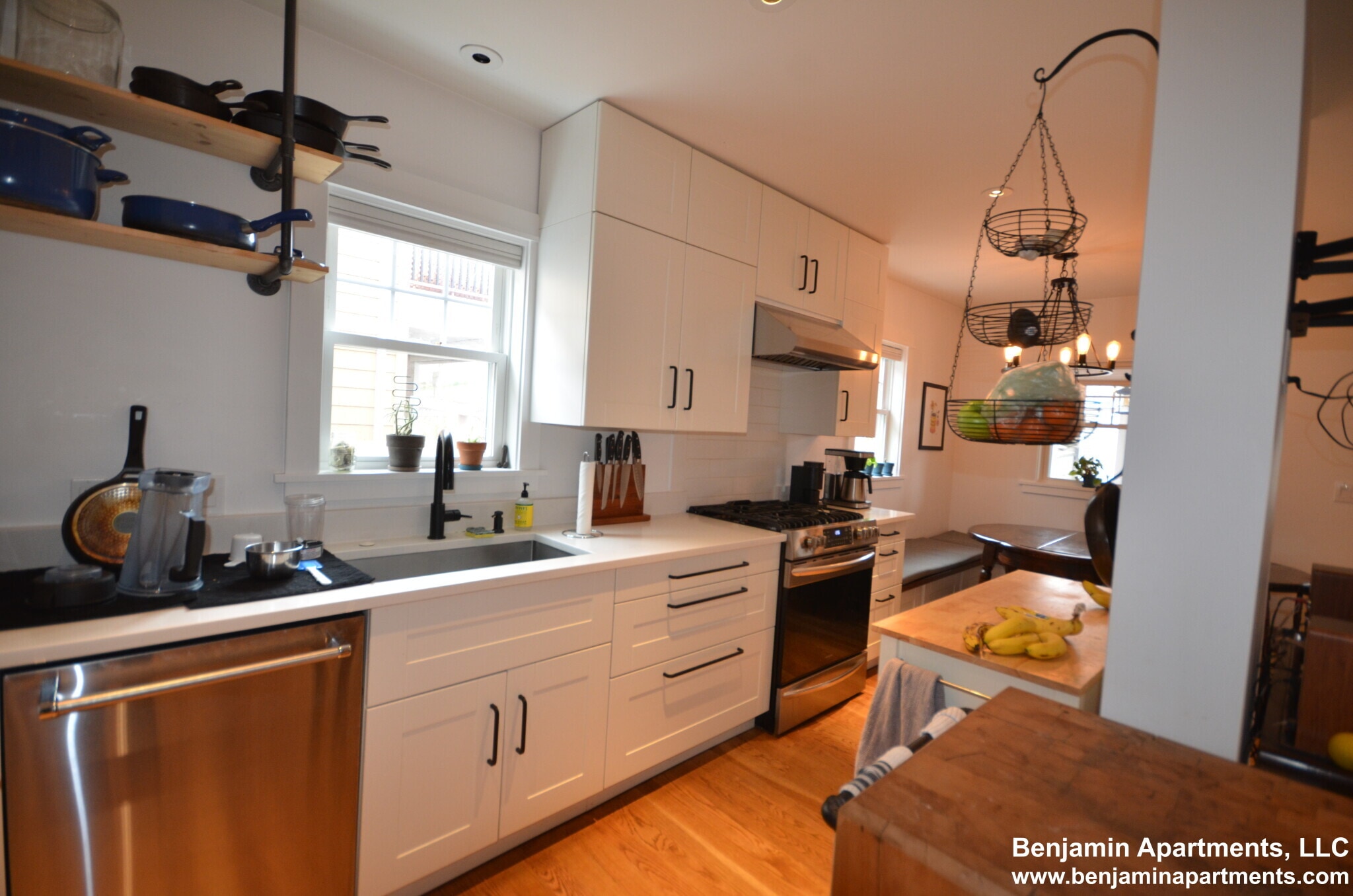 Building Photo - 15 Elmira St