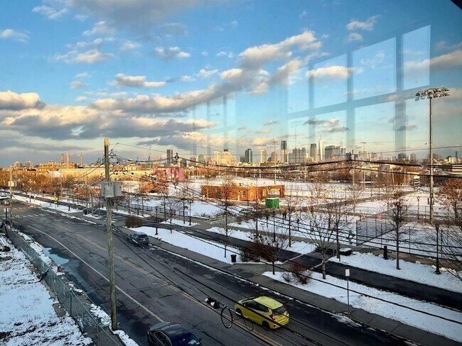 Building Photo - 2 Union St