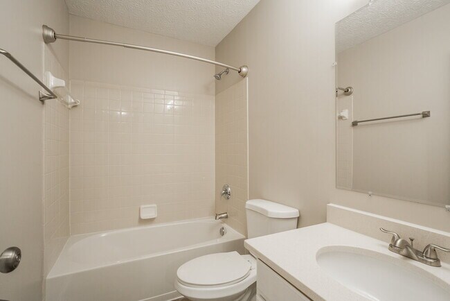 Building Photo - 3397 Brook Spring Dr