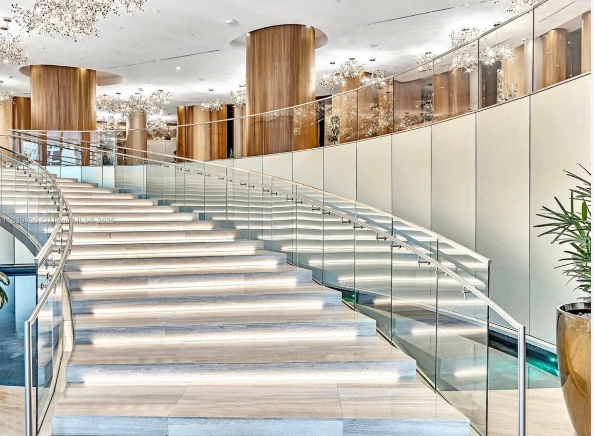 Building Photo - 488 NE 18th St