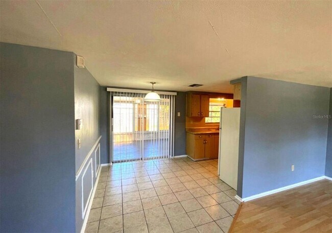 Building Photo - 7335 Ashwood Dr