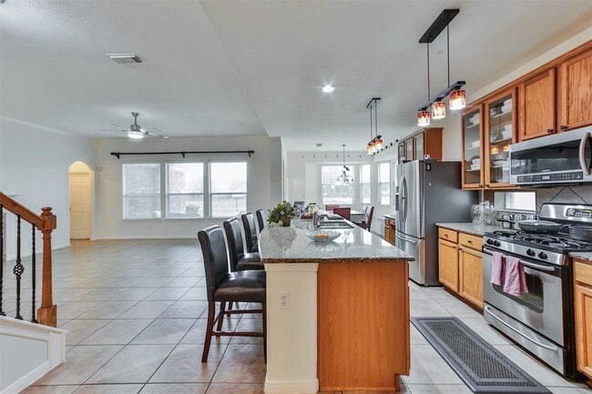 Building Photo - 16402 Pinon Vista Dr