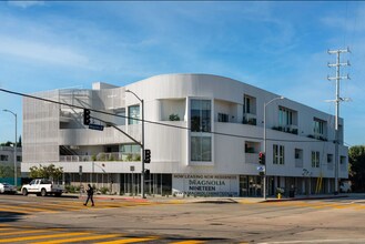 Building Photo - Modern Studio - Available NOW