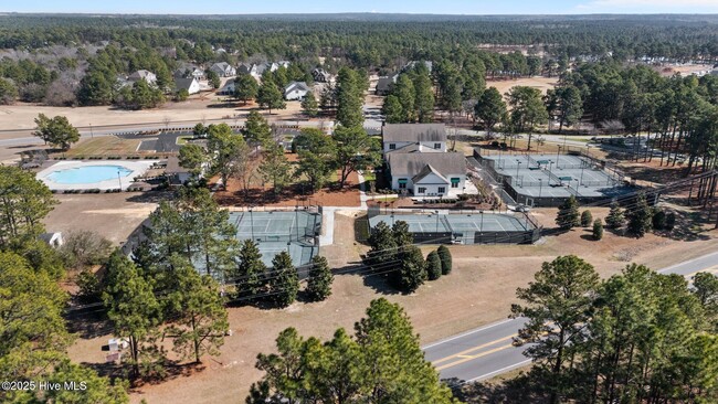 Building Photo - 433 Kerr Lake Rd