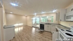 Building Photo - 6514 Spring Manor St