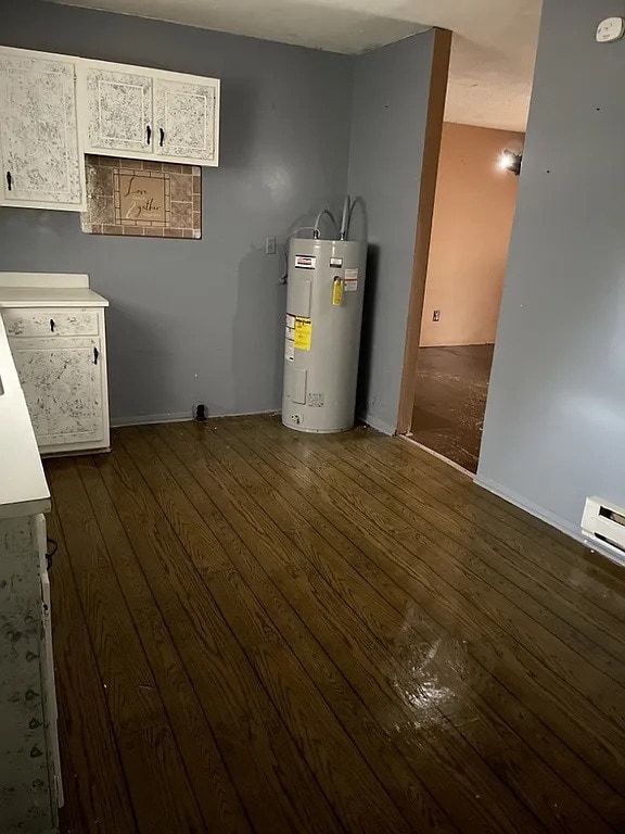 Building Photo - 3 Bedroom 1 Bathroom