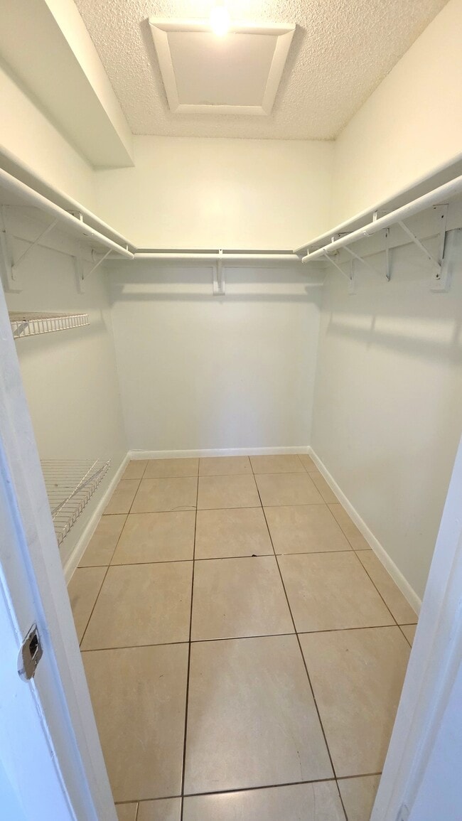 Building Photo - 3581-NPM