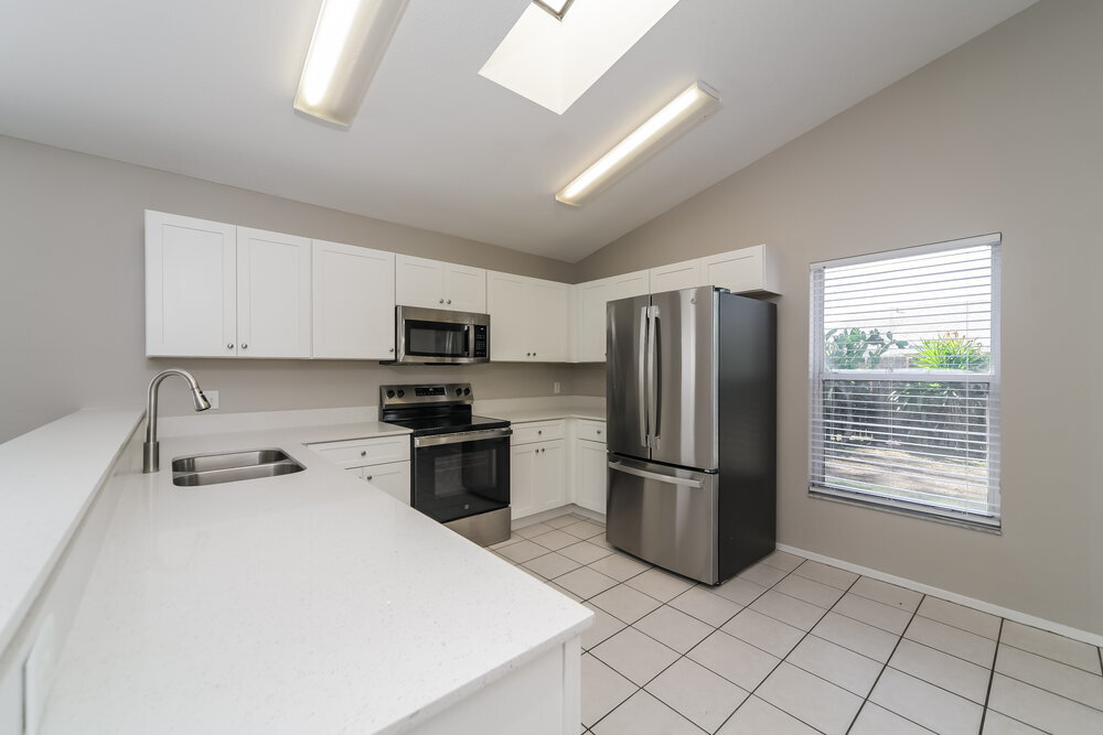 Building Photo - 224 Kingshill Ct SE