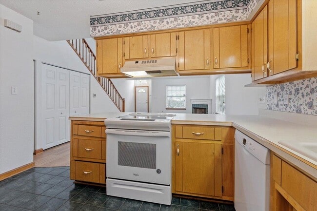 Building Photo - 2510 Golden Park Ln
