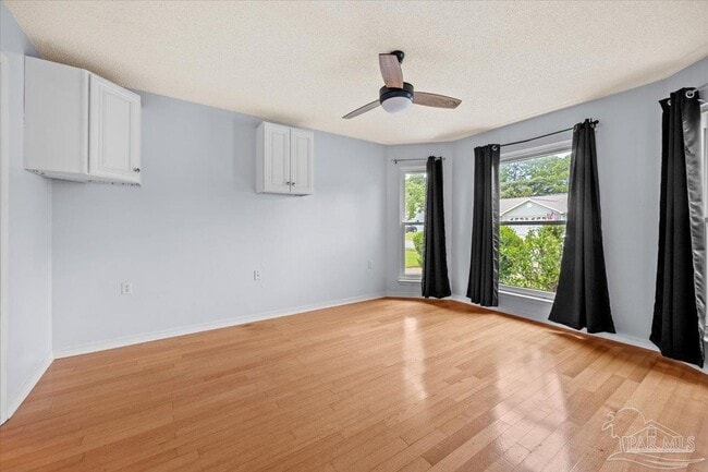 Building Photo - 1350 Sterling Point Pl
