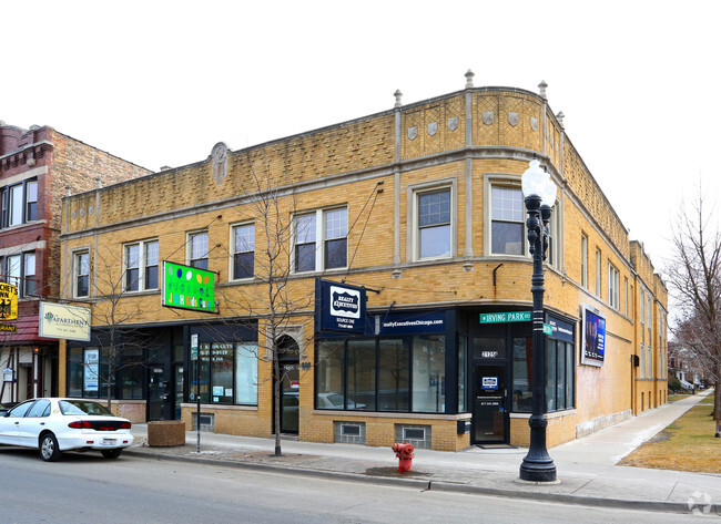 Building Photo - 2121-2125 W Irving Park Rd