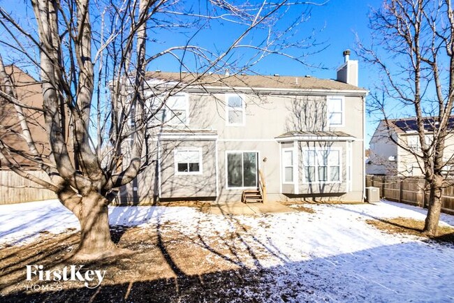 Building Photo - 909 NE 93rd Ct