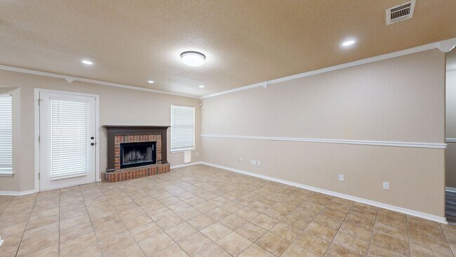 Building Photo - 2 WEEKS FREE!!! $2,195 for OVER 1 ACRE LOT...