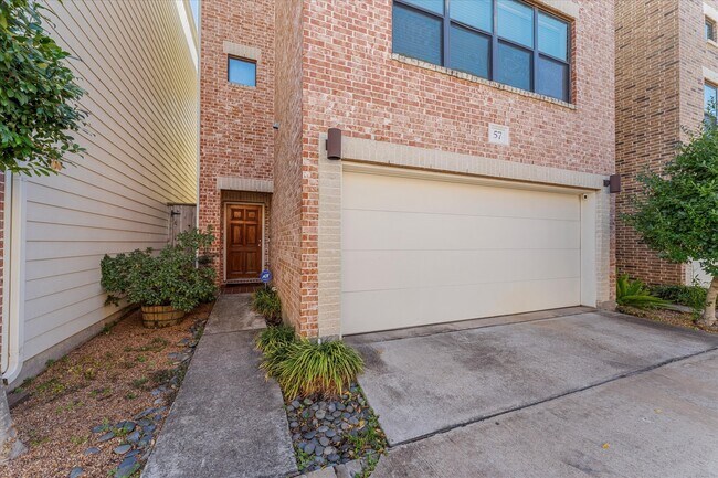 Building Photo - 650 Westcross St