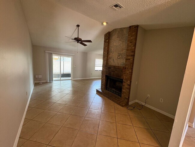 Building Photo - 316/318 Simpson St Duplex