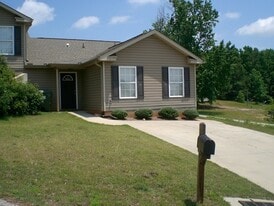 Building Photo - 2A Circleview Dr
