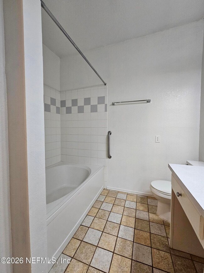 Building Photo - 13810 Sutton Park Dr N