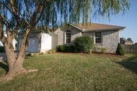 Building Photo - Charming 3 Bedroom 2 Bath Ranch in Willard Schools-