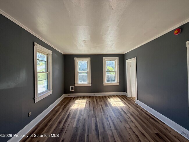 Building Photo - 1706 Prospect Ave