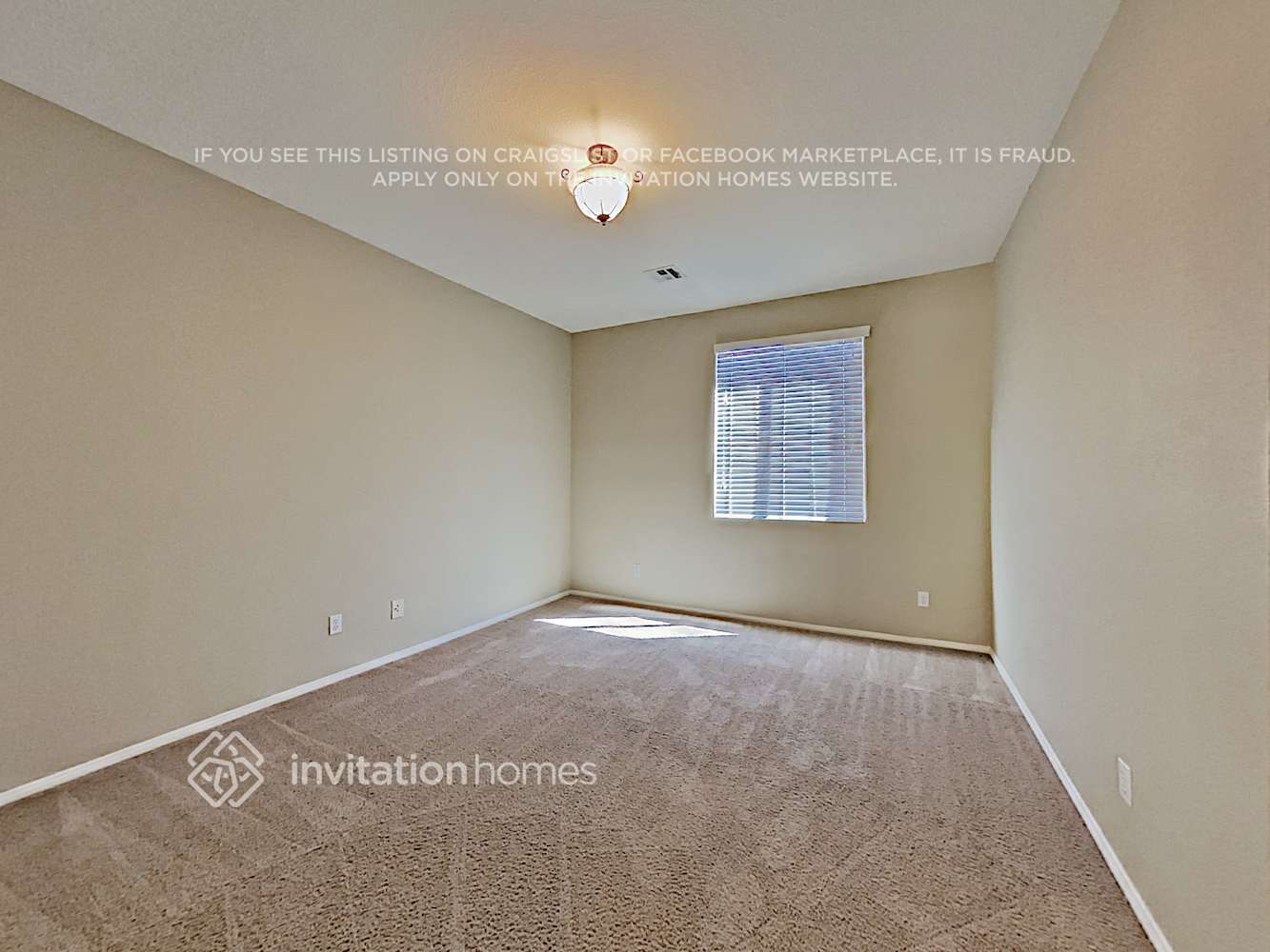 Building Photo - 2730 Craigmillar St