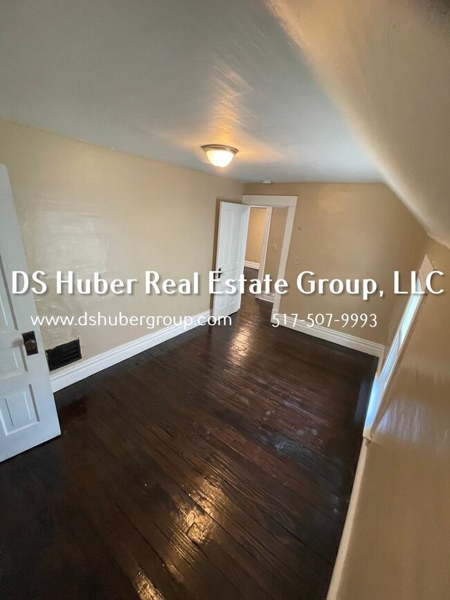 Building Photo - 132 S Magnolia Ave