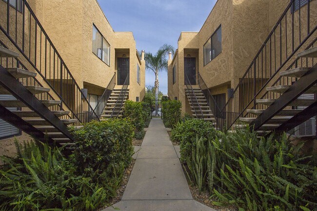 Building Photo - *OPEN HOUSE: 8/30 9-10AM* Normal Heights: ...