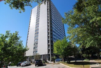 Building Photo - sp203