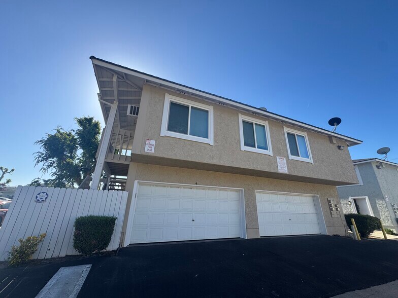 Building Photo - 3404 Lockwood Ct