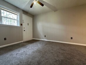 Building Photo - Melody Lane Unit A3